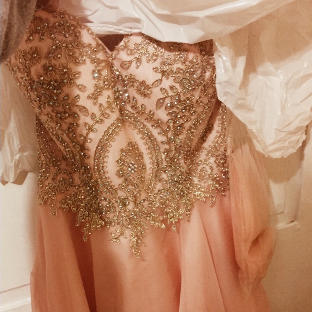 FORMAL SHORT DRESS
